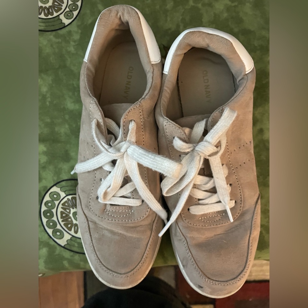 Old Navy Sneaker. Worn about 15 times. In great shape and tons of wear left.